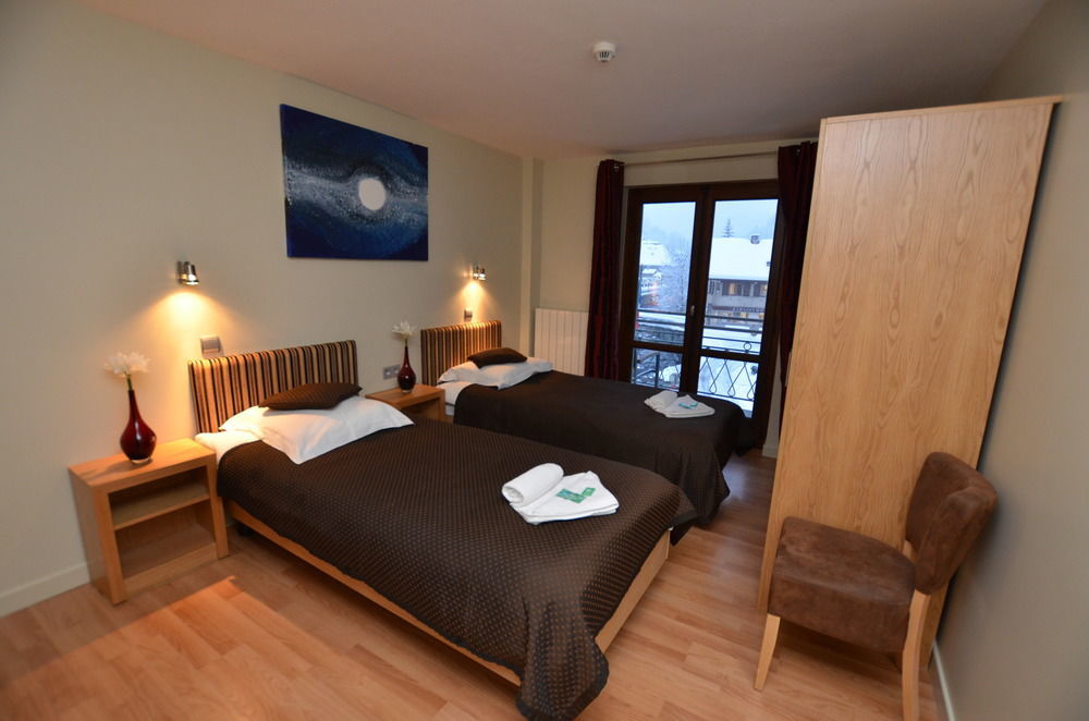 Hotel Rhodos Morzine Avoriaz Bagian luar foto