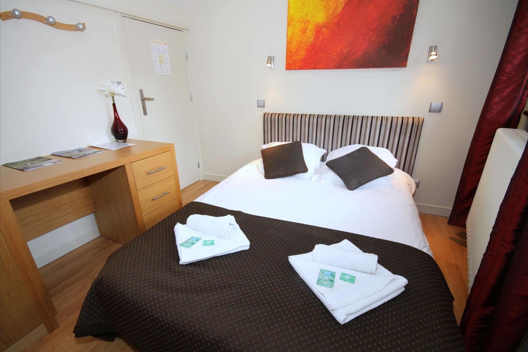 Hotel Rhodos Morzine Avoriaz Bagian luar foto